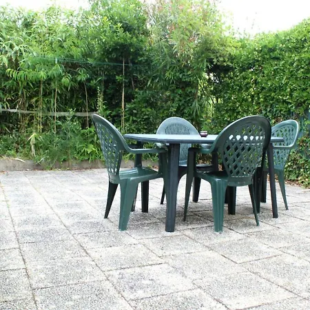 Hébergement de vacances Maison Saint-denis-d'oléron, 2 Pièces, 4 Personnes - Fr-1-246a-9 La Betaudiere