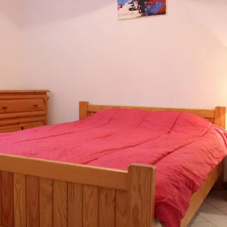 Hébergement de vacances Maison Saint-denis-d'oléron, 2 Pièces, 4 Personnes - Fr-1-246a-9 La Betaudiere